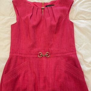 Ellen Tracy pink dress linen gold detailing
Passed knee length